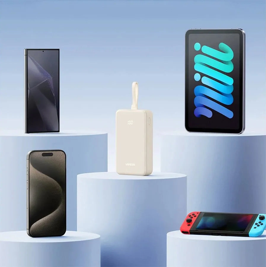 Batteria Esterna UGREEN PB521, 20000mAh, 30W, QC + PD, 1 x USB-A - 2 x USB-C, Bianca