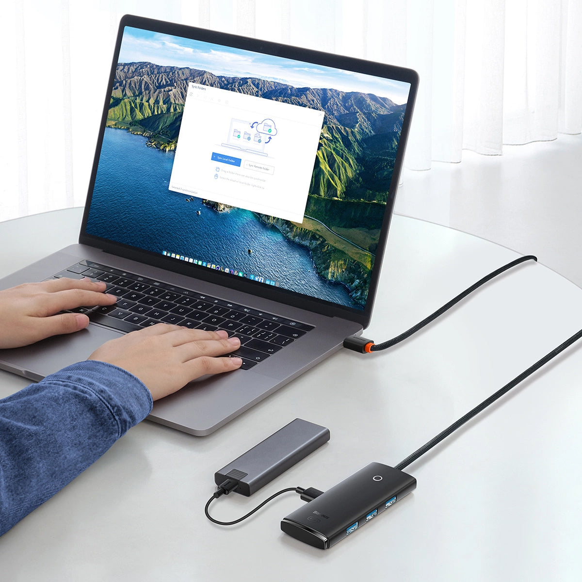 Hub USB Baseus Lite, 4 x USB-A 3.0 - 1 x USB-C, 2m, Schwarz WKQX030201