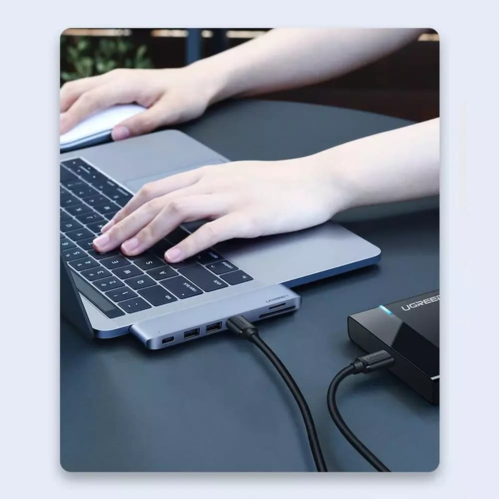 UGREEN CM251 USB-C Hub für Apple MacBook Pro / Air, 3 x USB-A 3.0 - 1 x USB-C - 1 x SD - 1 x microSD, Grau