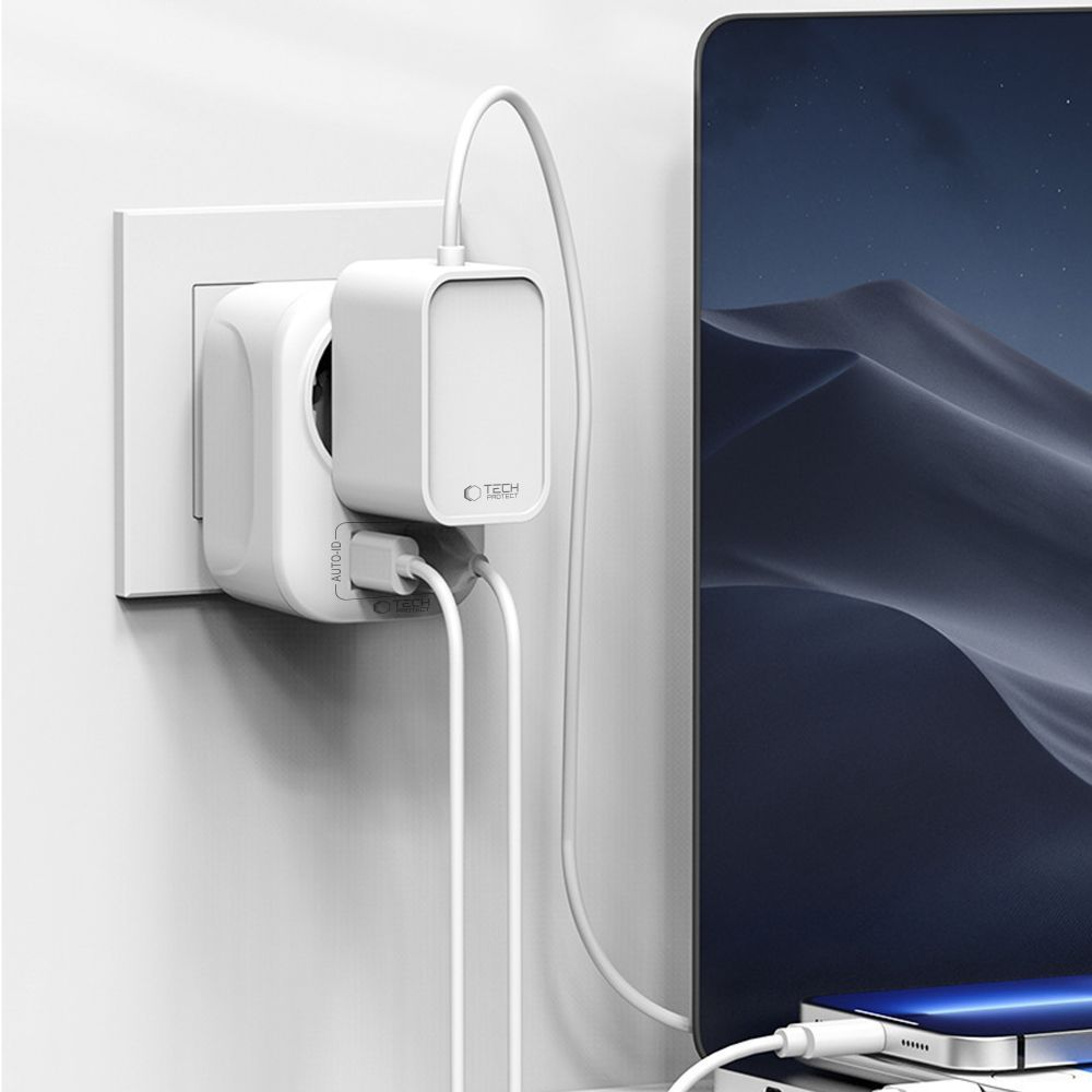 Caricabatterie Retea Tech-Protect TA100 Travel UK, 20W, 3A, 1 x Schuko - 1 x USB-A - 1 x USB-C, Bianco