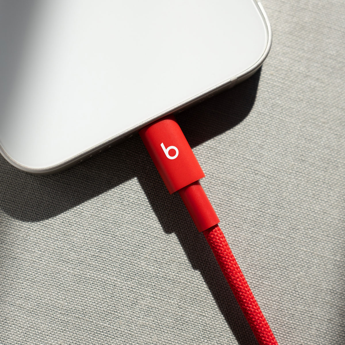 USB-C - Lightning Beats Daten- und Ladekabel, 1,5 m, Rot MFEH4ZM/A
