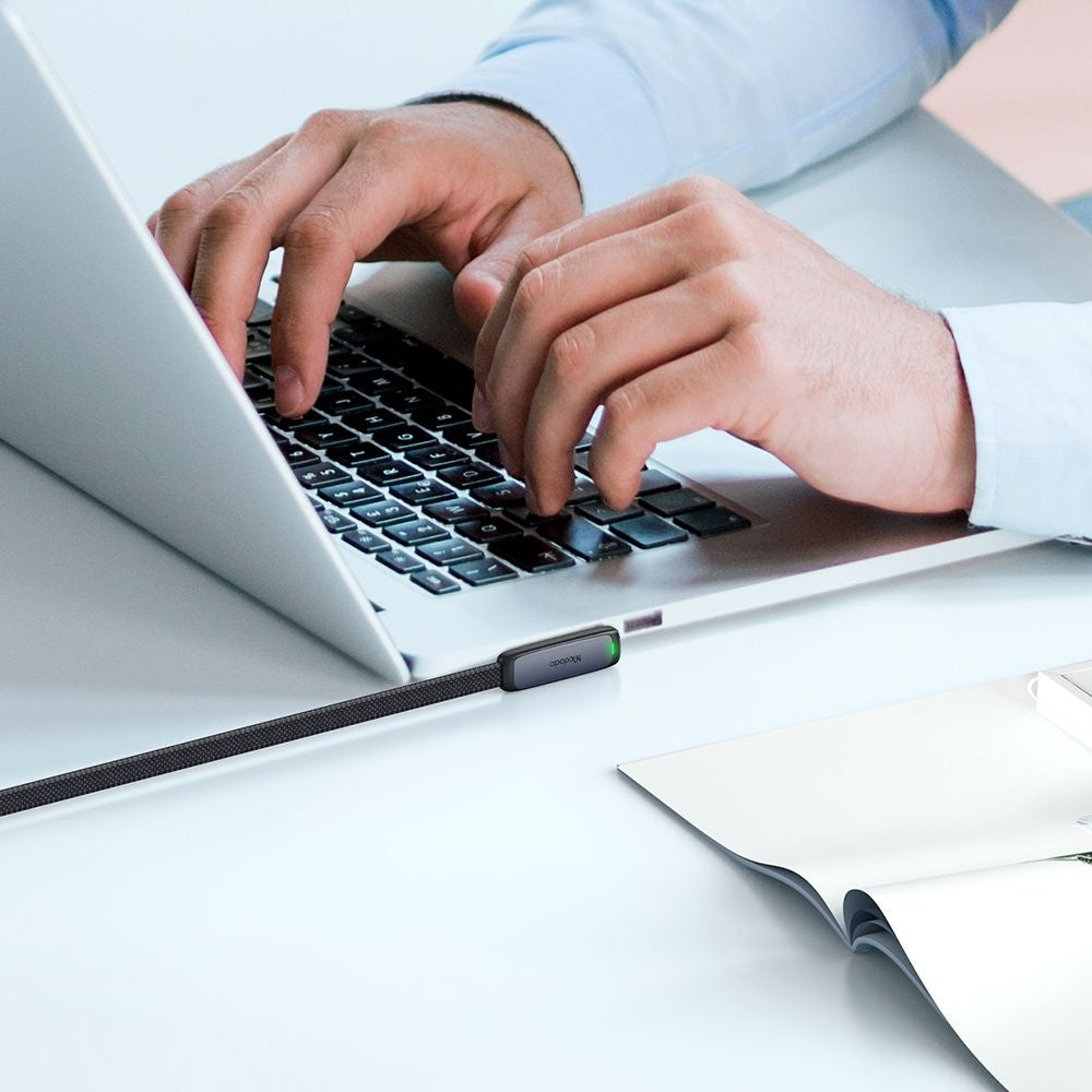 Daten- und Ladekabel USB-C - USB-C McDodo CA-3360 Angled, 65W, 1.2m, Schwarz