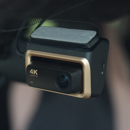 Front- und Rückfahrkamera DDPAI Z60 Pro 4G, 4K, Wi-Fi, GPS, 3-Zoll-Display