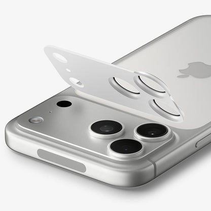 Schutzfolie für die Rückkamera Spigen GlastR EZ FIT Optik Pro XL für Apple iPhone 18 Pro Max, gehärtetes Glas, Silber AGL12042