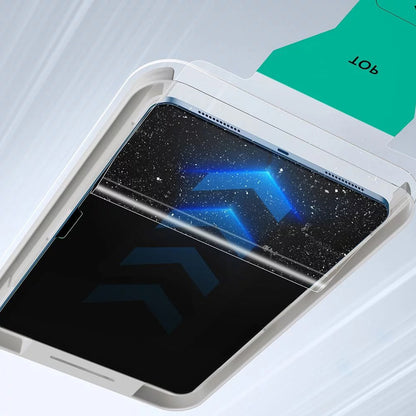 Pellicola Protettiva Schermo ESR UltraFit per Apple iPad (2025) / (2022), Vetro Temperato, Full Glue, Set 2 pezzi