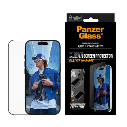 Pellicola Protettiva Schermo PanzerGlass Ultra-Wide Fit Fastfit per Apple iPhone 17 / 16 Pro, Vetro Temperato, Full Glue, Nera