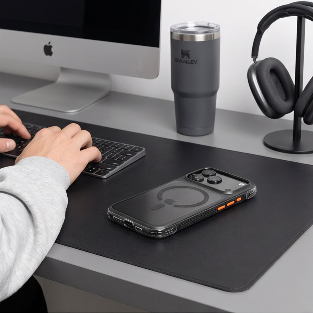 MagSafe-Hülle für Apple iPhone 18 Pro Max / 17 Pro Max, Tech-Protect, MagAir CC, Mattschwarz