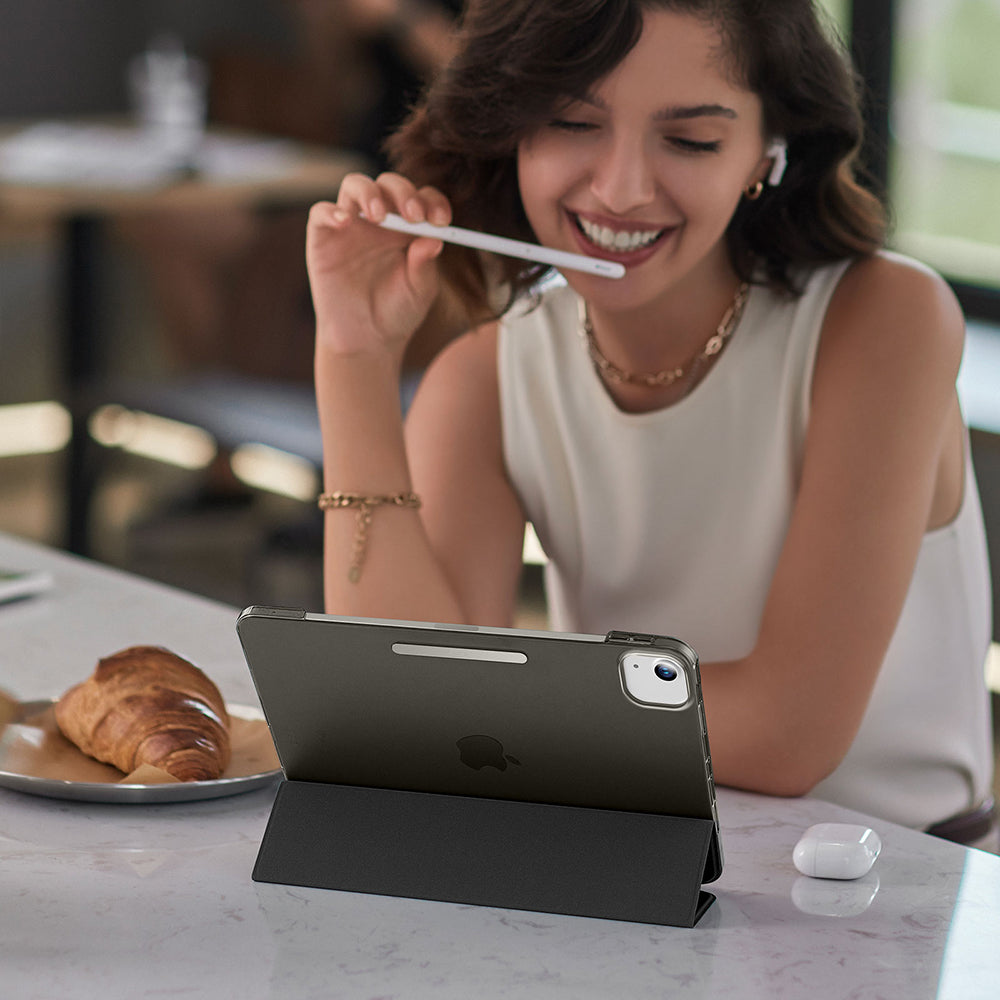 Hülle für Apple iPad Air 13 (2025) / Air 13 (2024), ESR, Ascend Trifold, Satinschwarz
