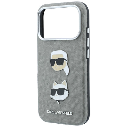Custodia per Apple iPhone 18 Pro / 17 Pro, Karl Lagerfeld, Saffiano con spilla con le teste di Karl e Choupette e logo, grigio