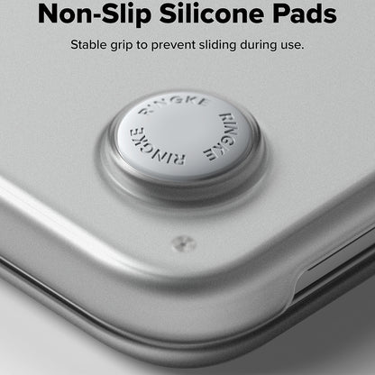 Coque Ringke Slim pour Apple MacBook Neo 13 pouces, transparente mate.
