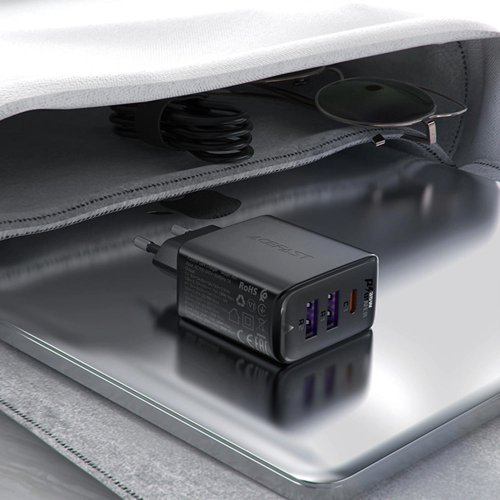 Caricabatterie Retea Acefast A57, 35W, 3A, 2 x USB-A - 1 x USB-C, Nero