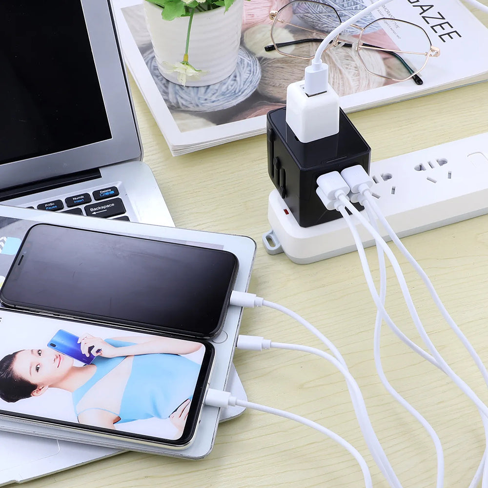 Caricabatterie da Rete Techsuit HHT520 Travel, 15W, 3A, 3 x USB-A - 1 x USB-C, Nero