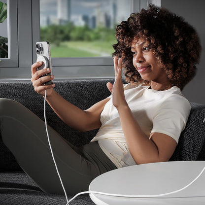 Caricabatterie Wireless ESR HaloLock, 15W, 1.67A, Argento